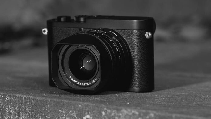 Опубліковано перше зображення камери Leica Q2 Monochrom