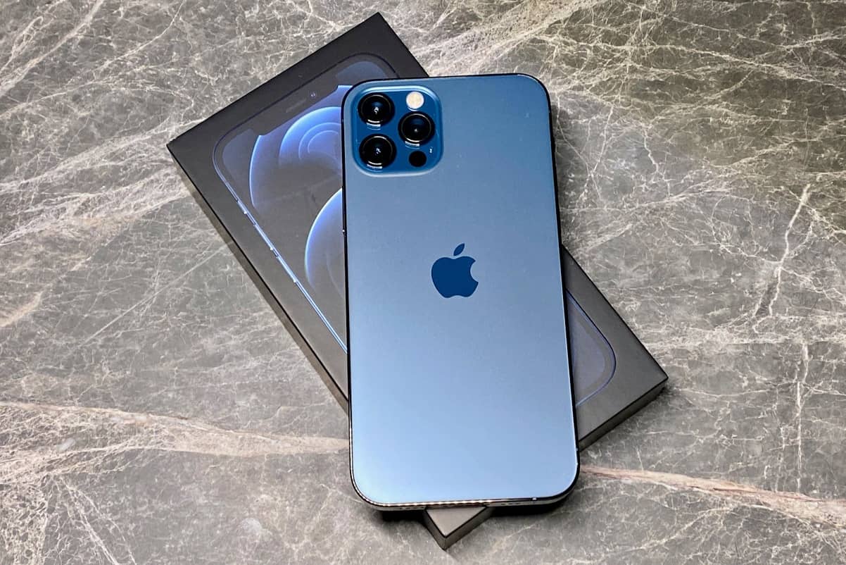 Сделать iphone 12 pro max из xs max