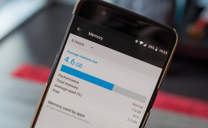 Названо 5 способів звільнити місце на Android - смартфоні