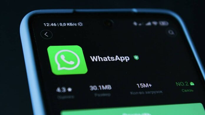 4 найпопулярніші міфи про месенджер WhatsApp, в які досі вірять українці