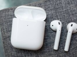 В Україні обвалилися ціни на навушники Apple AirPods