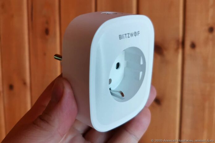 Навіщо вам потрібна вдома розумна розетка: 6 переваг використання