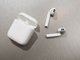 Як скинути безпровідні навушники Apple AirPods