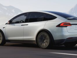 Tesla отзывает почти 1,1 миллиона своих электромобилей