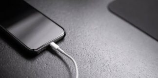 Відомо, чи справді ефективна оптимізована нічна зарядка на смартфонах